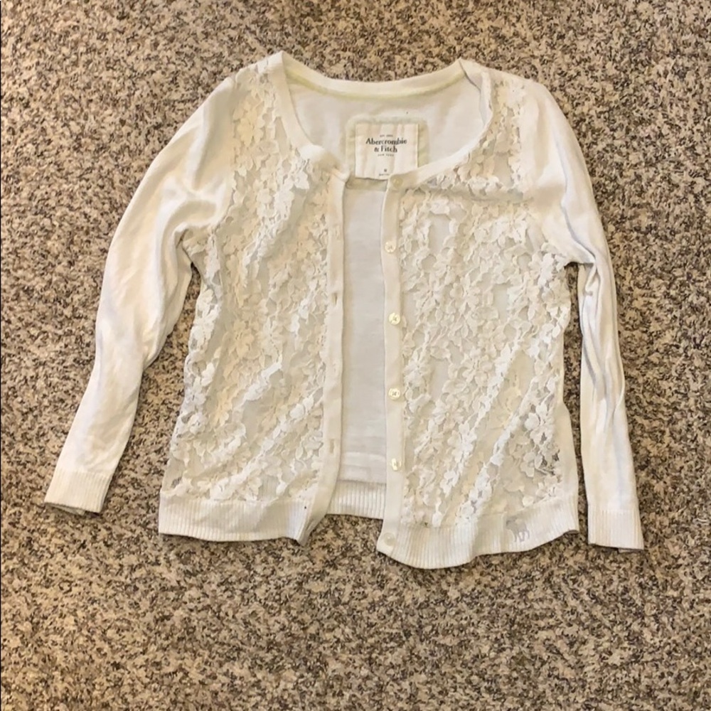 Sweater with lace